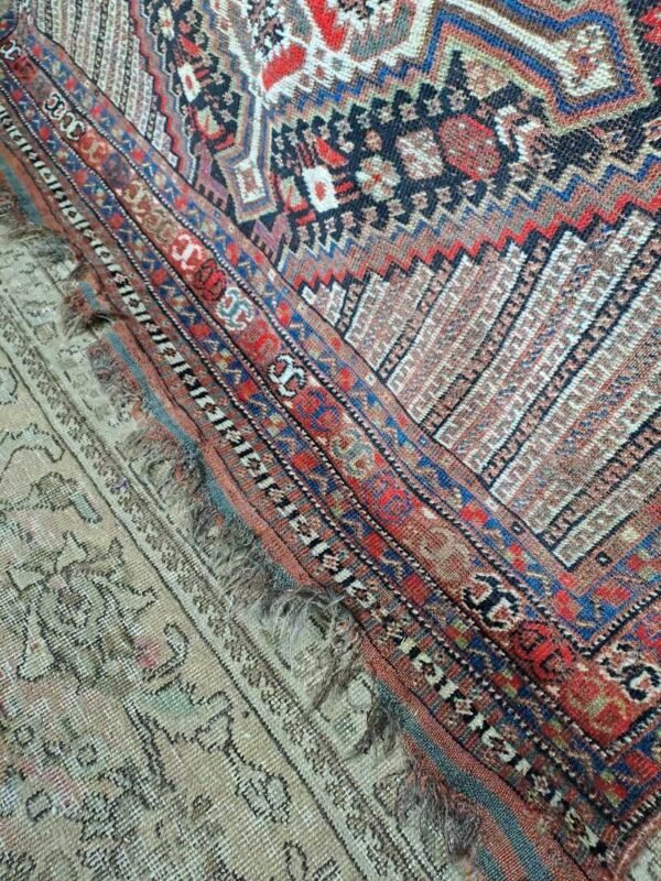 Fine Antique Persian Khamseh rug. stunning Tribal piece. 165x128cm - Image 8