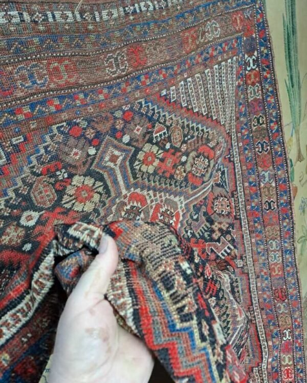Fine Antique Persian Khamseh rug. stunning Tribal piece. 165x128cm