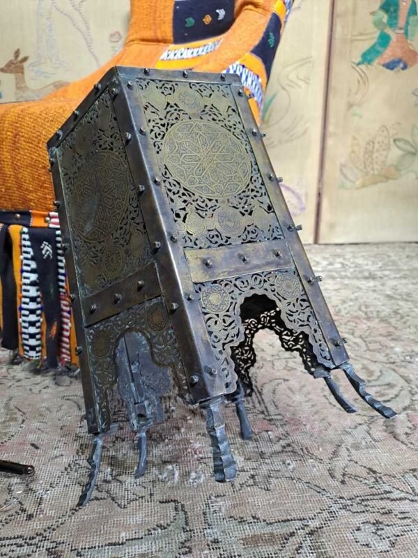 Stunning antique brass Cairo ware side table with Arabic design fretwork - Image 2
