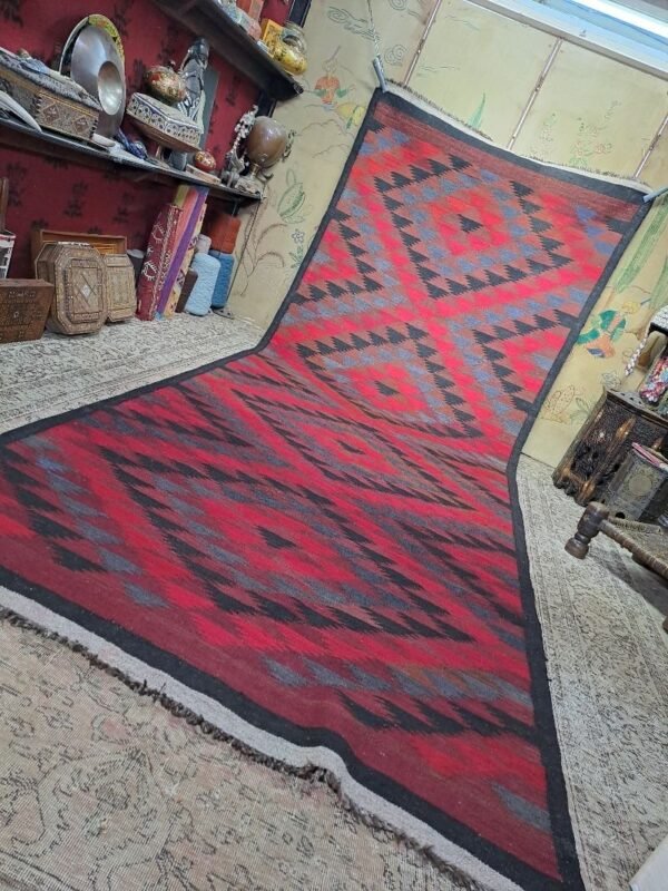 Vintage handmade Afghan belouch kilim. Good quality Tribal piece. 139x370cm