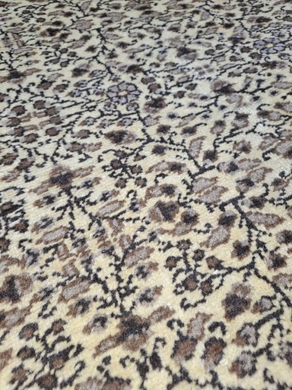 large Antique Turkish Kayseri carpet. all-natural dyes. 287x195cm - Image 2