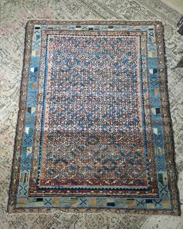 Antique Persian Hamadan rug rare and unique design 19th-century 135x103cm - Image 3