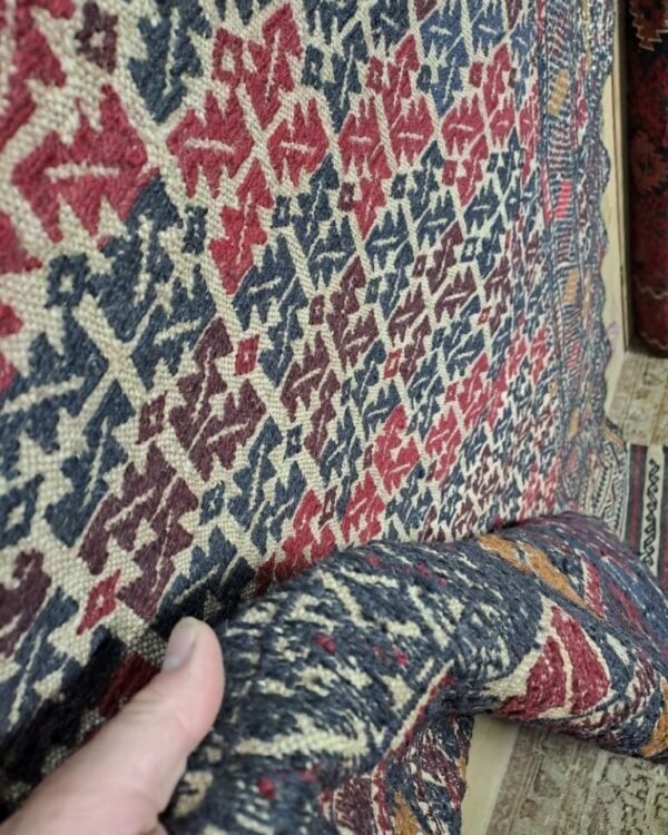 Vintage Tribal Afghan suzani kilim. 188x124cm